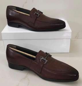 SUPERIOR TRADERZ Chaussures mocassins en cuir traditionnelles pour hommes - Conception légère, confort respirant, semelle intermédiaire en cuir véritable - Product Image 2