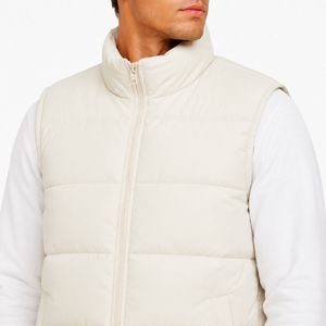 Profitez d'un look extérieur élégant avec cette veste matelassée pour homme offrant un confort isolant et une protection pratique pour les jours plus frais. - Product Image 5
