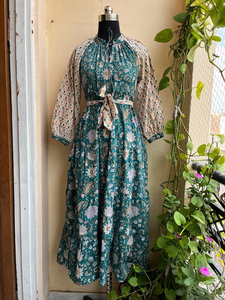 เดรสยาวพิมพ์ลายดอกไม้ผ้าฝ้ายขายดีปี 2026 คอจีน สวมใส่สบายๆ สำหรับผู้หญิง - Product Image 4