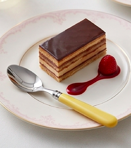 Ensemble de couverts en acier inoxydable avec manches jaunes, fourchette, couteau, cuillère, cuillère à café, design moderne, passe au lave-vaisselle, pour une utilisation en cuisine - Product Image 2