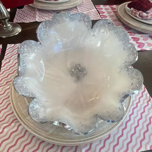 Bol à fleurs en résine argentée et blanche, décoration d'intérieur, cadeau de pendaison de crémaillère, mariage, anniversaire, fêtes, plat décoratif personnalisé, table de mariage - Product Image 1