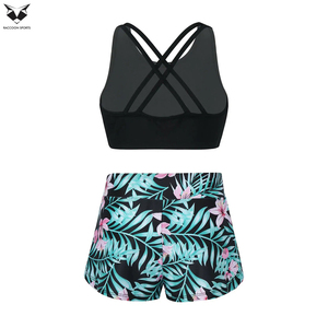 Hecho en Pakistán, el mejor producto de ropa deportiva para gimnasio, estampado por sublimación, la más alta calidad, el estilo más nuevo, conjuntos deportivos para mujer. - Product Image 3