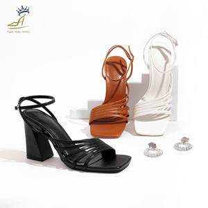 Sandales à lanières à bout carré, talons hauts de 9 cm, en PU, collection été, fabrication vietnamienne, marque privée - Product Image 2