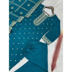Conjunto de Traje de Chifón de Diseñador con Bordado y Lentejuelas - Product Image 5