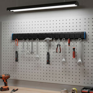 Rail de fixation mural en métal robuste de 35 po pour panneau perforé, support d'outils de garage, capacité de charge 300 lbs, couleur noire GAPGAR002 - Product Image 4