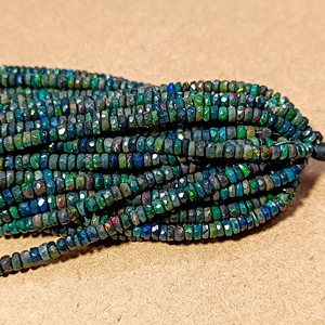 Perles Rondelles Facettées d'Opale Noire Naturelle 3-5mm, Perles de Gemmes d'Opale Éthiopienne Éclatante, Vente en Gros - Product Image 4