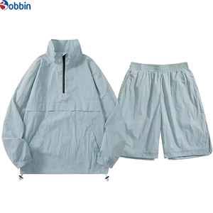 Conjunto Deportivo Unisex de 2 Piezas con Media Cremallera, Cómodo y Transpirable, Chaqueta Cortavientos de Verano y Pantalones Cortos Deportivos para Actividades al Aire Libre - Product Image 2