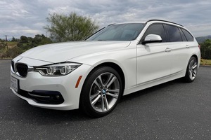2016 B-M-W 328-i-x-D-r-i-v-e S-p-o-r-t-s W-a-g-o-n - Product Image 3