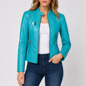 Chaqueta de cuero duradera para mujer que ofrece un estilo elegante, comodidad flexible y un acabado de calidad para atuendos diarios y aventuras al aire libre. - Product Image 1