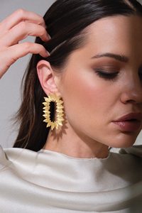 Boucles d'oreilles créoles de luxe plaquées or 18 carats pour femmes, bijoux tendance, boucles d'oreilles créoles en acier inoxydable de qualité supérieure, hypoallergéniques - Product Image 5