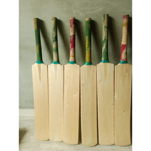 Bate de críquet de madera con logotipo personalizado, bate de críquet de mimbre inglés premium, duradero y ecológico, hecho de madera de alta calidad, Sialkot Pak - Product Image 5