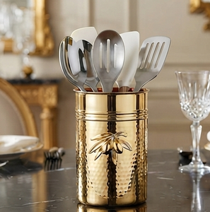 Porte-couverts minimaliste en métal martelé doré, organisateur d'ustensiles cylindrique sur pied pour la vaisselle de cuisine - Product Image 2