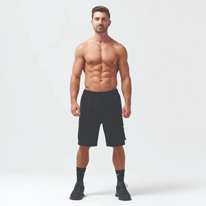 Shorts Bermuda Homme Noirs Séchage Rapide avec Poches, Taille à Cordon, Style Sport Décontracté, Taille Mi-Haute, Tissu Tissé 100% Polyester - Product Image 1
