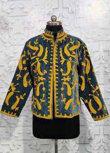 Chaqueta de terciopelo verde azulado bordada para mujer – Abrigo corto étnico Sujani hecho a mano - Product Image 2