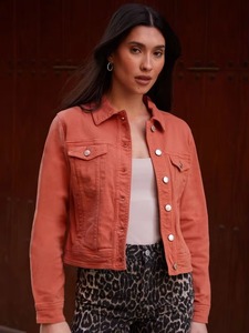 Veste en jean classique 2026 pour femmes, veste en jean personnalisée grande taille, délavage clair pour femmes - Product Image 2
