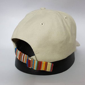 Gorra Snapback Moderna de Estilo Urbano con Corona Estructurada, Visera Plana y Bordado Personalizado Premium para Colecciones de Moda Urbana - Product Image 1
