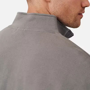 Chaqueta Deportiva Cortavientos Personalizada al por Mayor, Traje Deportivo para Correr al Aire Libre, 100% Poliéster Ligero, Chaqueta de Gimnasio con Cierre de 1/4 - Product Image 4