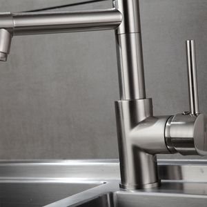 Rubinetto da Cucina Monocomando con Doccetta Estraibile in Acciaio Inox, Finitura Nichel Spazzolato - Product Image 4