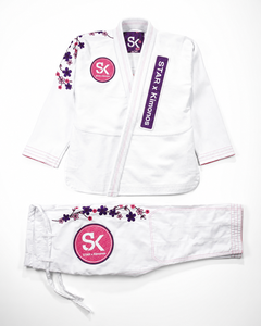 ชุดยิมโนะ Star X Kimonos 450GSM สำหรับนักกีฬา BJJ ระดับมืออาชีพ ผ้าเพิร์ลวีฟคุณภาพพรีเมียม ชุดฝึกซ้อมและแข่งขัน ยิวยิตสู  รับผลิตตามแบบ (OEM) - Product Image 3