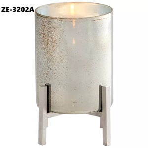 Nouveau porte-bougie en métal fait main tendance, accent artistique pour table, idéal pour la décoration de salon, d'hôtel et de restaurant - Product Image 3