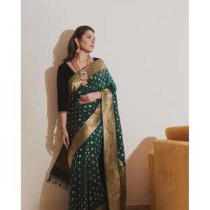 ผ้าไหมทอส่าหรีสำหรับงานผ้าทอส่าหรีสีเขียว - Product Image 1