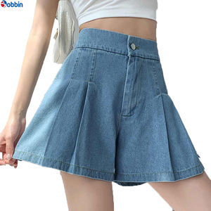 Shorts de mezclilla para mujer, pantalones cortos de mezclilla de talla grande con pliegues y pierna ancha, pantalones cortos elásticos de mezclilla para mujer - Product Image 1