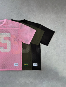 Camiseta Oversize de Malla con Gráfico del Número 95, Transpirable, Estilo Urbano, Rosa, Negro, Verde Oliva, Unisex - Product Image 3