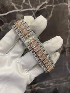 Reloj Mecánico Cuadrado NYC DIAMOND EMPIRE de Lujo, Dos Tonos, Oro Rosa y Plata, con Esfera Completamente Adornada con Moissanita VVS y Números Romanos - Product Image 3