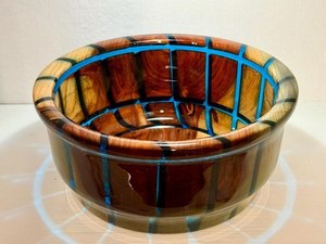 Bol décoratif en résine et bois, fait main, bol à fruits en époxy, décoration moderne pour la cuisine et la maison, finition brillante, pièce maîtresse - Product Image 2