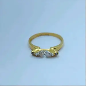 Bague de doigt élégante au design minimaliste, bague en or 22 carats avec diamant marquise pour femme, bijoux modernes - Product Image 2
