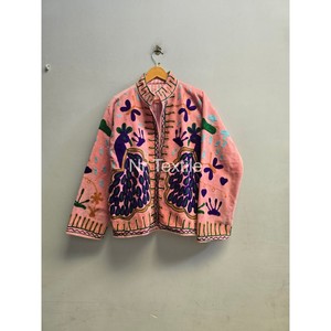 Chaqueta de Mujer de Terciopelo Lujoso Acolchado Estilo Boho Hippie Suzani, Bordada a Mano, Forro de Lana/Nylon, Talla Única, Chaqueta de Invierno para Mujer - Product Image 3