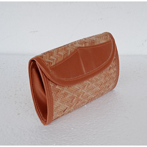 Conjunto de Bolso y Cartera Shetal Pati Hechos a Mano, Ecológicos, de Fibra de Murta Tejida, Accesorios de Moda para Mujer, Origen Bangladesh - Product Image 1