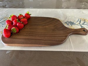Tabla de cortar rectangular de madera Artizon Studio con ranura para jugos, superficie lisa, apta para lavavajillas, sostenible y reutilizable - Product Image 2
