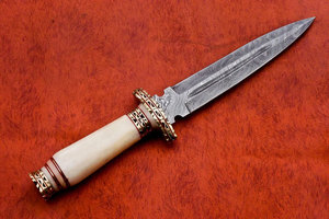 Nueva Edición Cuchillo de Hoja Fija de Acero de Damasco Personalizado, Cuchillo Dogger Coleccionable, Cuchillo de Caza con Mango de Hueso, Cuchillo de Supervivencia con Funda - Product Image 4