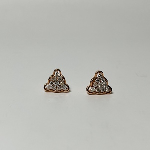 Pendientes Curvos Triangulares de Diamantes Naturales en Oro Rosa de 14k, Corte Brillante, Estilo Lujoso para Mujer, LILABA ENTERPRISE - Product Image 1