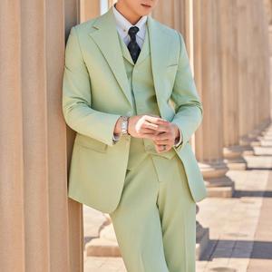Chaleco color matcha para hombre, formal y elegante, de Vietnam. - Product Image 3