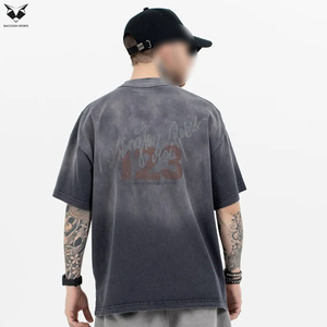 เสื้อยืดผู้ชายทรงสลิมฟิต ผ้าคอตตอน ล้างสีแบบแอซิดวอช แขนสั้น สั่งทำได้ สำหรับธุรกิจ ใส่ในชีวิตประจำวัน และใช้สำหรับงานโปรโมท - Product Image 5