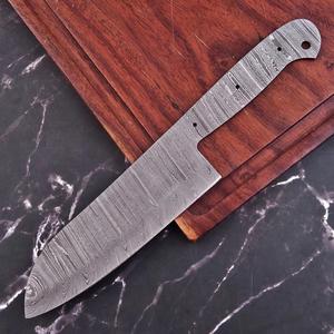 Couteau de Chef Santoku en Acier Damas Fait Main, Lame Vierge, Manche Plein, Couteaux de Cuisine Japonais, Fourniture de Matériaux, Vente en Gros, Meilleur Prix - Product Image 1