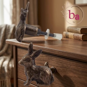 Tirador de Cajón con Forma de Conejo de Hierro Fundido, Diseño Moderno para Muebles de Dormitorio, Fácil Instalación - Product Image 1