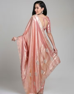 Sari de Seda Rosa Tradicional y Elegante KV con Borde Bordado, para Bodas y Fiestas, Largo hasta el Suelo, Corte Regular, Reversible - Product Image 5