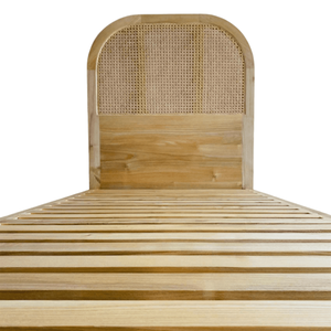 Lit plateforme en bois massif de style transitionnel avec tête de lit en rotin et sommier à lattes – Écologique, durable et confortable pour la chambre à coucher - Product Image 1