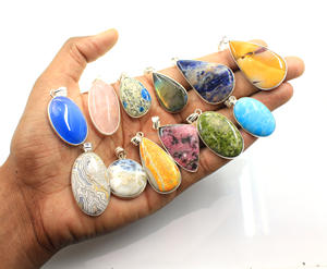 Colgantes chapados en plata material latón venta al por mayor caliente encanto piedra doble cristal surtido moda mujer hechos a mano - Product Image 3