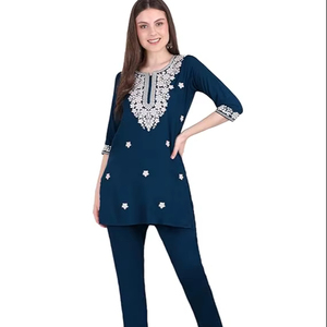 SAZU Conjunto de pantalón y kurta con bordado floral Chanderi para mujer, azul marino, manga tres cuartos - Product Image 1