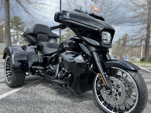 มอเตอร์ไซค์สามล้อรุ่นพรีเมียม 1000-1500 ซีซี FLHLT 2026 Street Glide 3 Limited ใหม่ ความเร็ว >80 กม./ชม. ผลิตในสหรัฐอเมริกา - Product Image 4