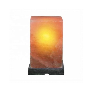 Éclairez votre espace avec une lampe unique en sel rose de l'Himalaya, sculptée, au toucher réel, style amour - Sian Enterprises - Product Image 5