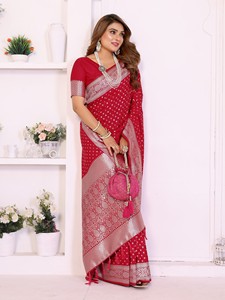 Premium Modern Georgette Silk <b>Saree</b> <b>for</b> <b>Women</b>-Party Diwali & Wedding Occasions Floor-Length - Product Image 6