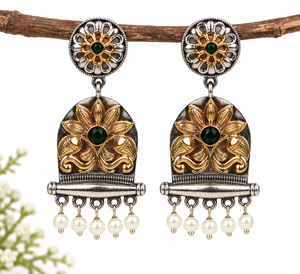 Boucles d'oreilles pendantes bohèmes florales en argent oxydé bicolore avec pierre verte sertie clos et perles pour femme - Prix de gros - Fournisseur - Product Image 1