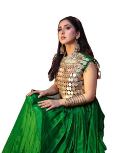 Prêt à Porter Moderne Dentelle Lourde Brodée Col En V Longueur Au Genou 100% Polyester Robe De Mariée Pour Femmes En Gros Nouvelle Arrivée - Product Image 1