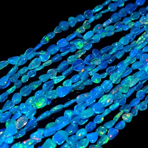 Perles de pierres précieuses en opale bleue éthiopienne naturelle, forme de pépite lisse, 4x3-7x5mm, perles d'opale de feu Welo pour la fabrication de bijoux, brins de 16 pouces - Product Image 1