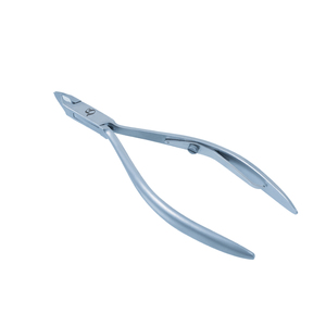 BISONS - Cortacutículas Profesional de Acero Inoxidable, Tijeras para Manicura, Cortacutículas, Herramienta para Eliminar Piel Muerta - Product Image 2
